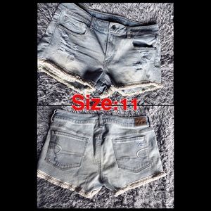 SIZE 11 AMERICAN EAGLE DETAILED JEAN SHORTS